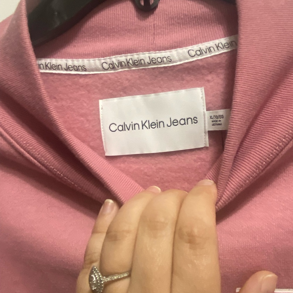 CK pull over🌸💖 - Picture 2 of 2